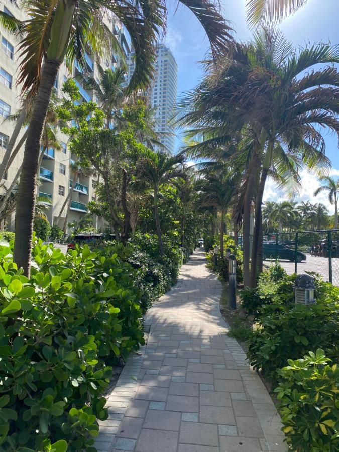 BeachWalk Studio Apmt 2 Beds, Amazing Views- 12B Hallandale Beach Exterior foto
