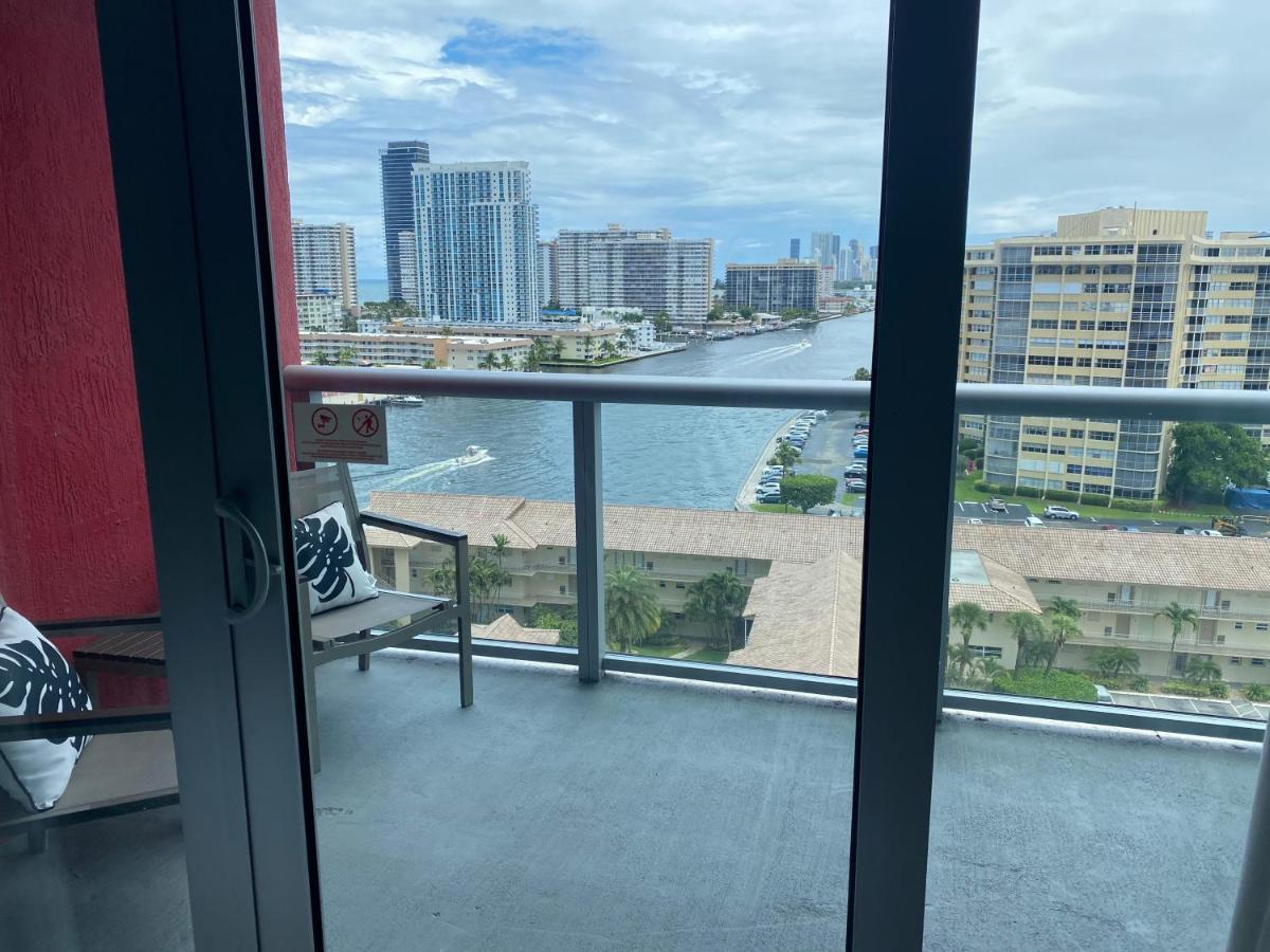 BeachWalk Studio Apmt 2 Beds, Amazing Views- 12B Hallandale Beach Exterior foto